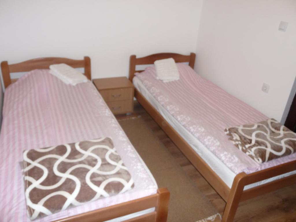 Etno Domacinstvo Milenkovic Villa Despotovac Buitenkant foto
