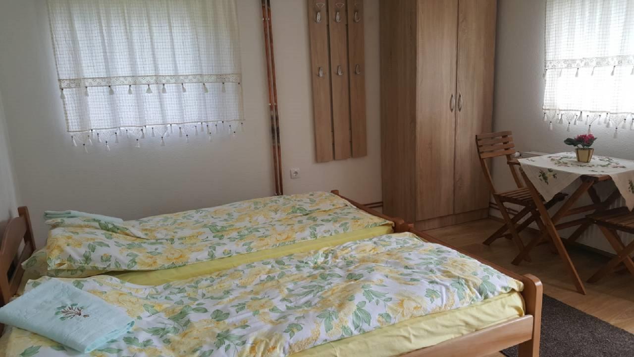 Etno Domacinstvo Milenkovic Villa Despotovac Buitenkant foto